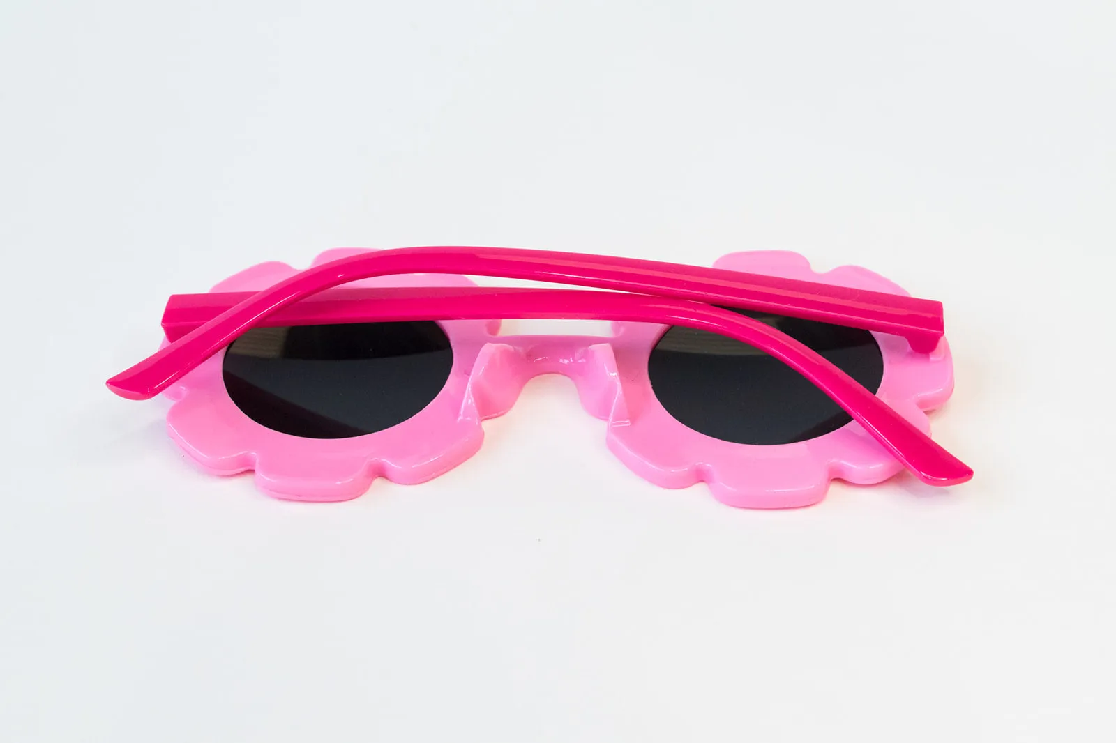 Babeehive Goods Toddler & Kid Daisy Sunglasses - Pink & Pink