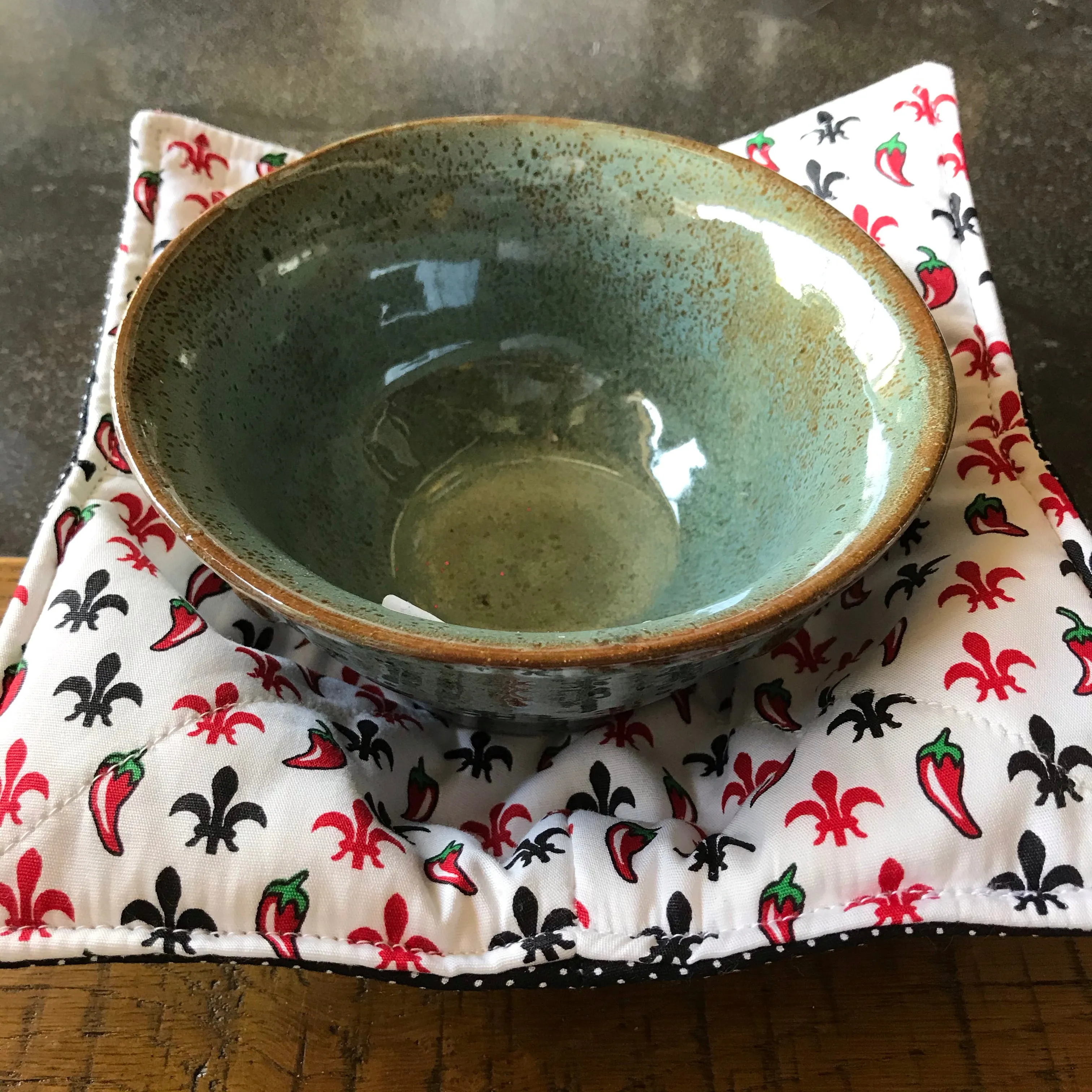 Pepper Bowl Cozy